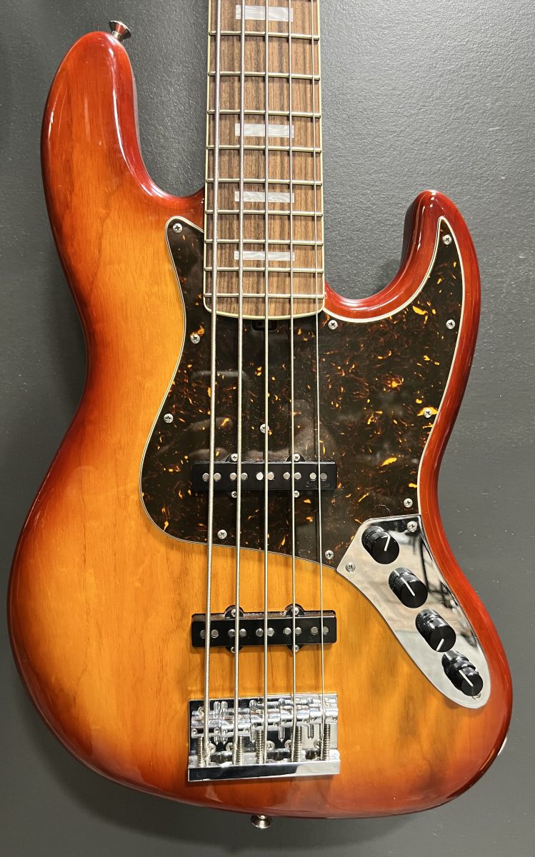 Sadowsky Metro 5 string MIJ – LowEnd Bass Shop Vault