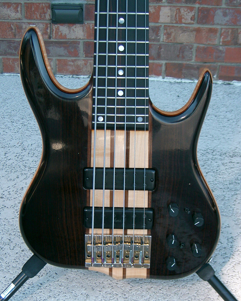 Ken Smith BT Elite 6 String Custom! – LowEnd Bass Shop Vault