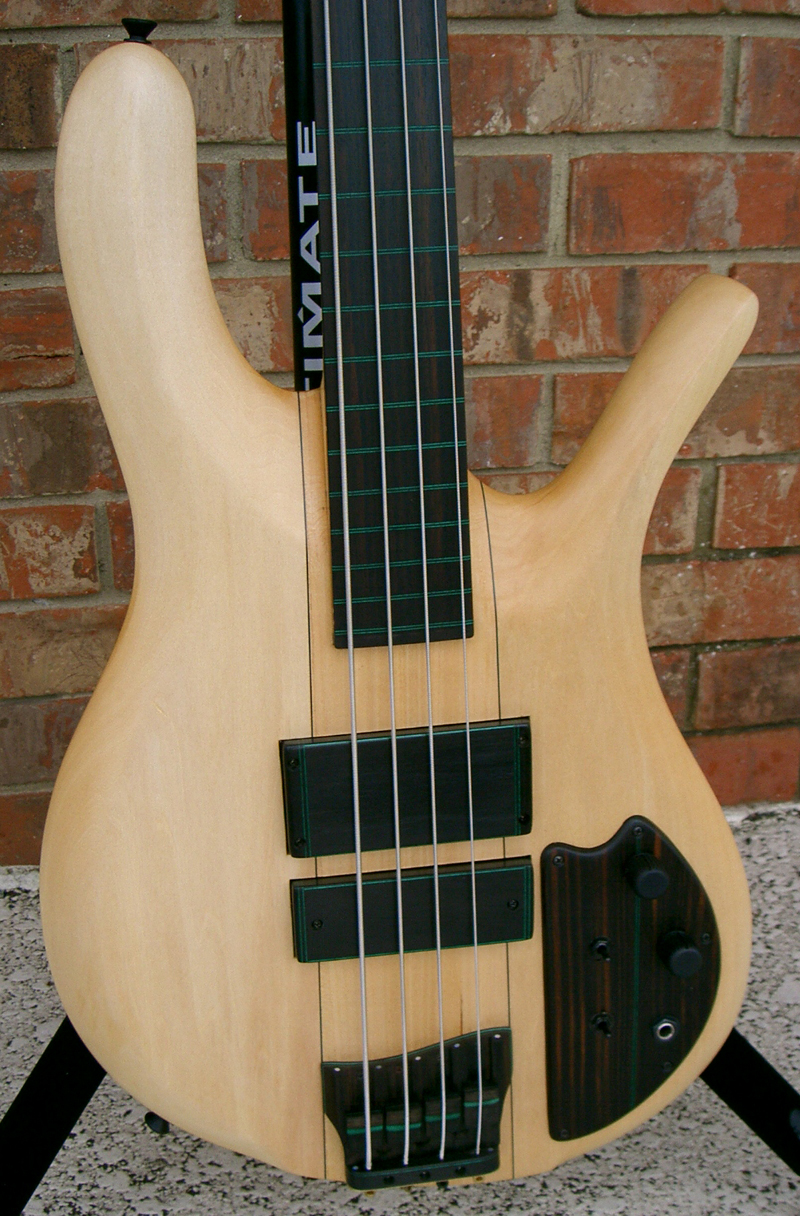 Carl Thompson 4 String Custom Fretless Lowend Bass Shop Vault