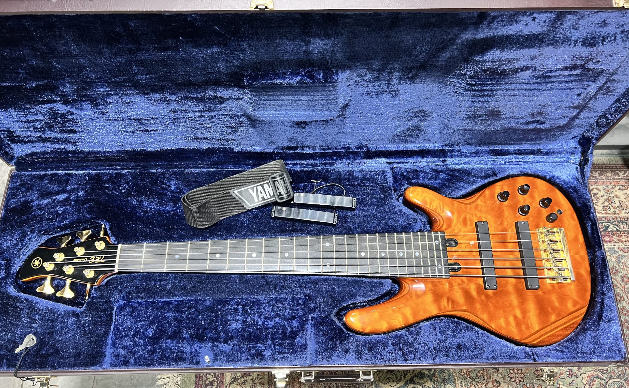 1990 Yamaha TRB Custom 6 string – LowEnd Bass Shop Vault